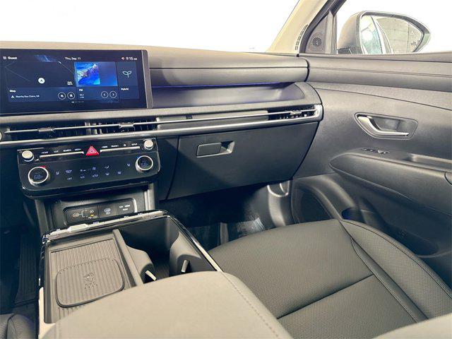 2025 Hyundai Tucson Hybrid SEL Convenience photo 8