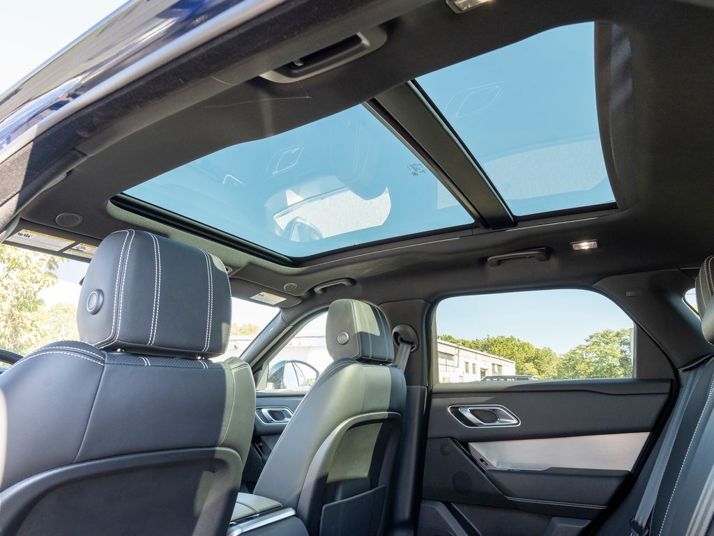 2021 Land Rover Range Rover Velar P250 R-Dynamic S photo 27