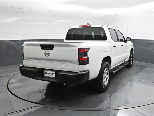 2022 Nissan Frontier S photo 11