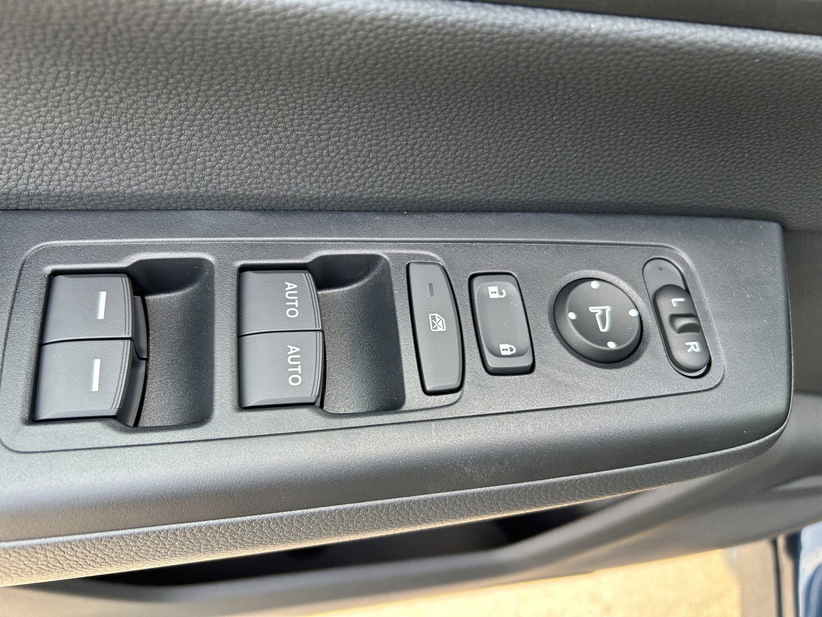 2026 Honda CR-V Hybrid photo 11