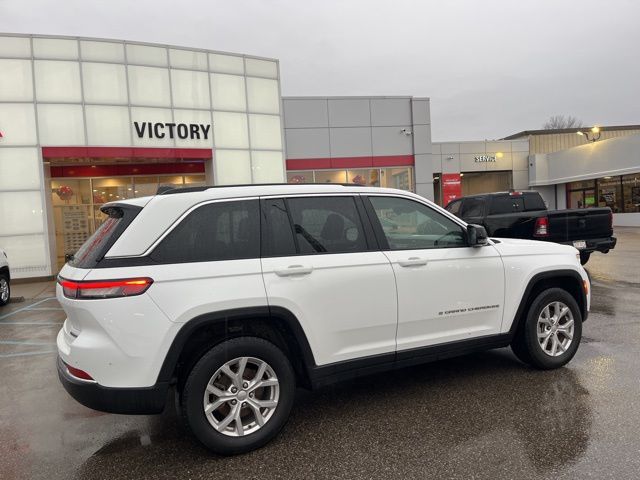 2023 Jeep Grand Cherokee Limited photo 4