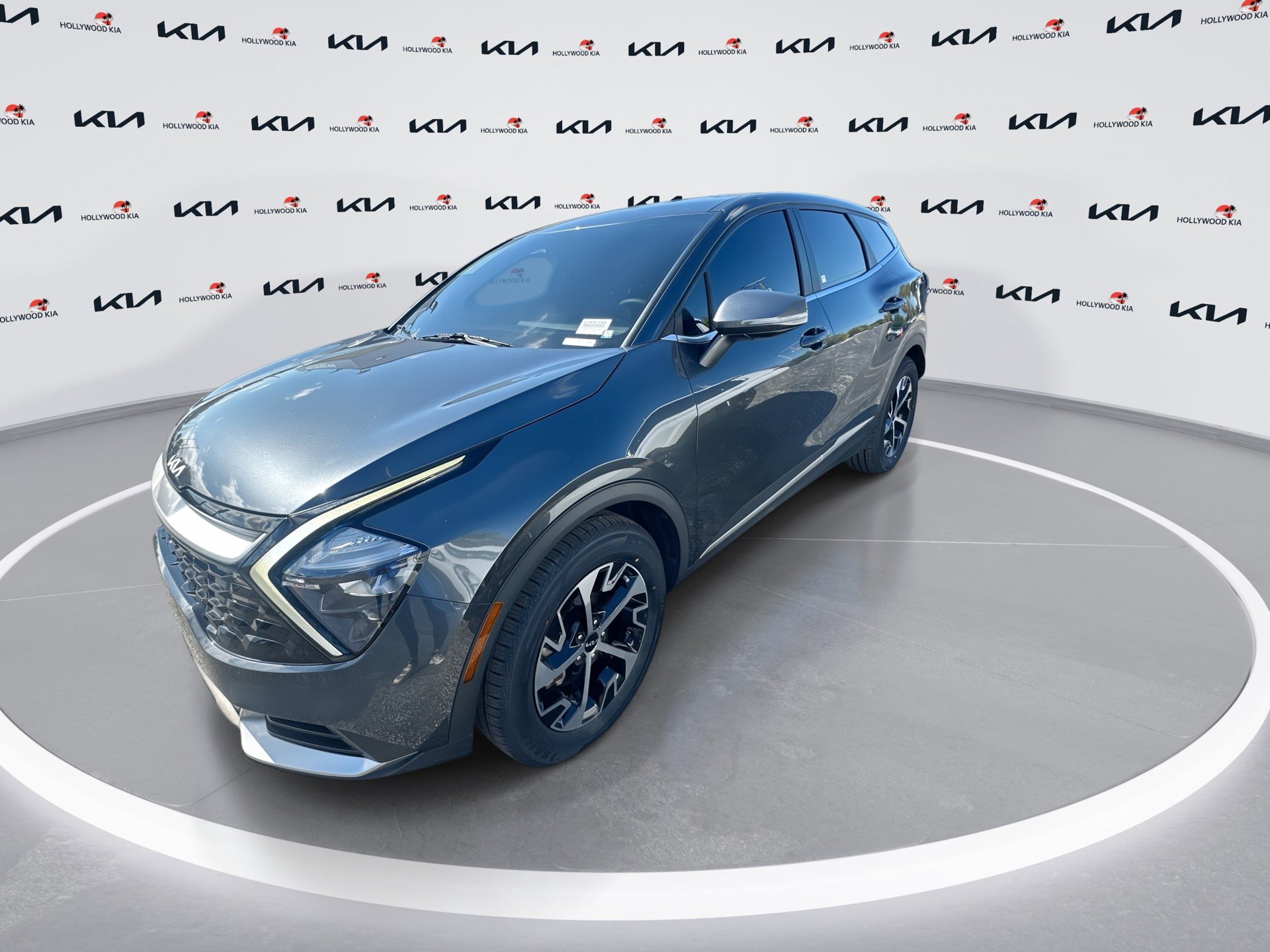 2023 Kia Sportage EX photo 4