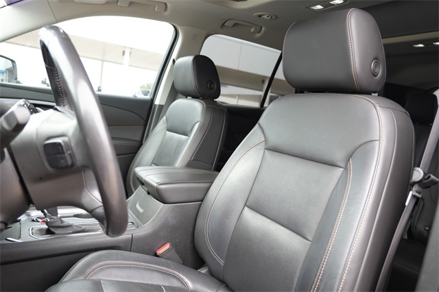 2020 Chevrolet Traverse Premier photo 16