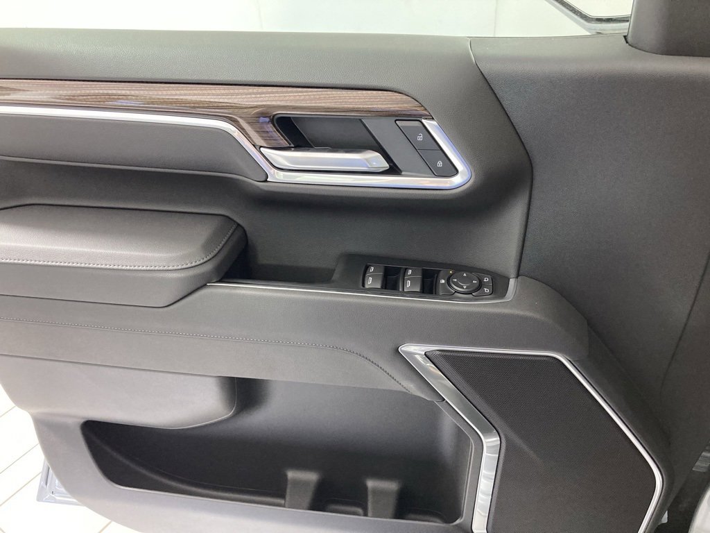 2026 Chevrolet Silverado 1500 LT photo 11