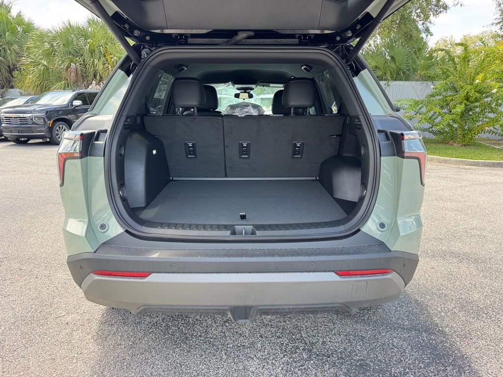 2026 Chevrolet Equinox LT photo 9