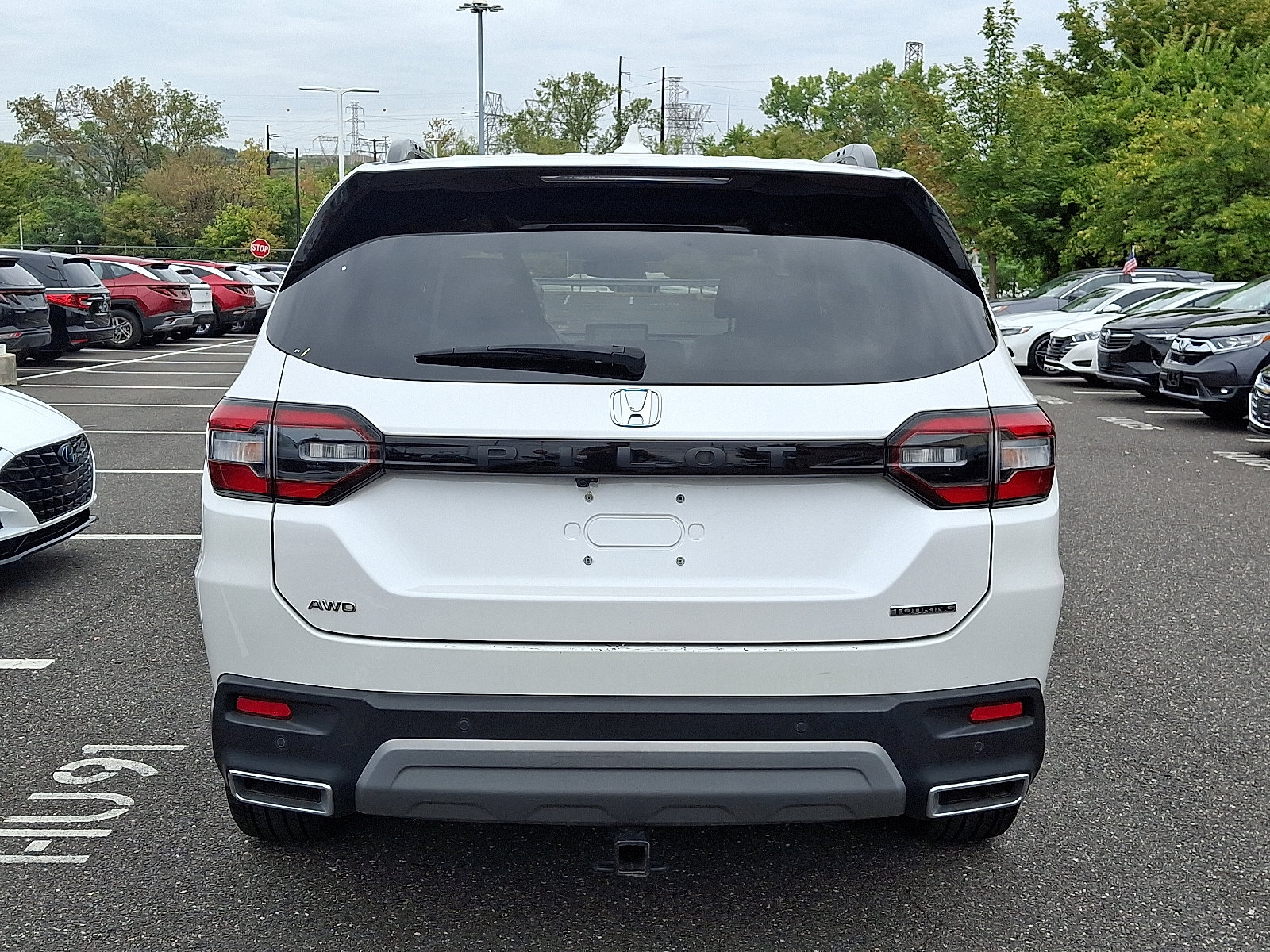 2023 Honda Pilot Touring photo 4