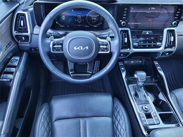 2022 Kia Sorento X-Line SX Prestige photo 11