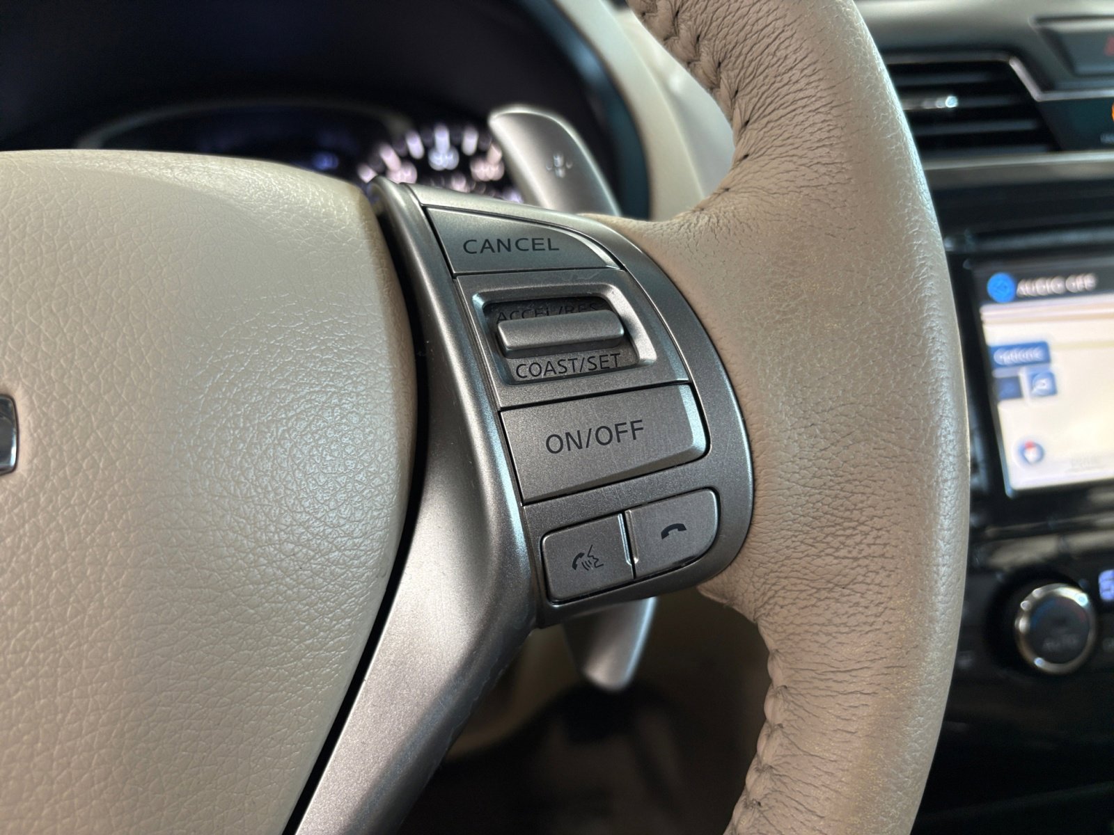 2014 Nissan Altima 3.5 SL photo 11