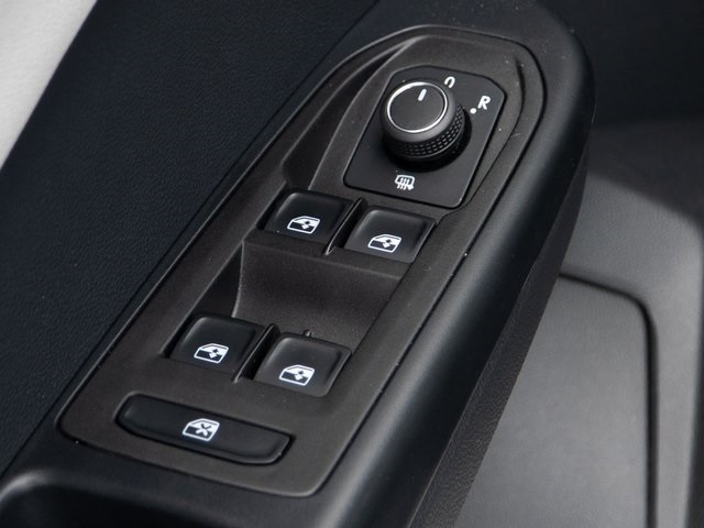 2022 Volkswagen Taos SE photo 16