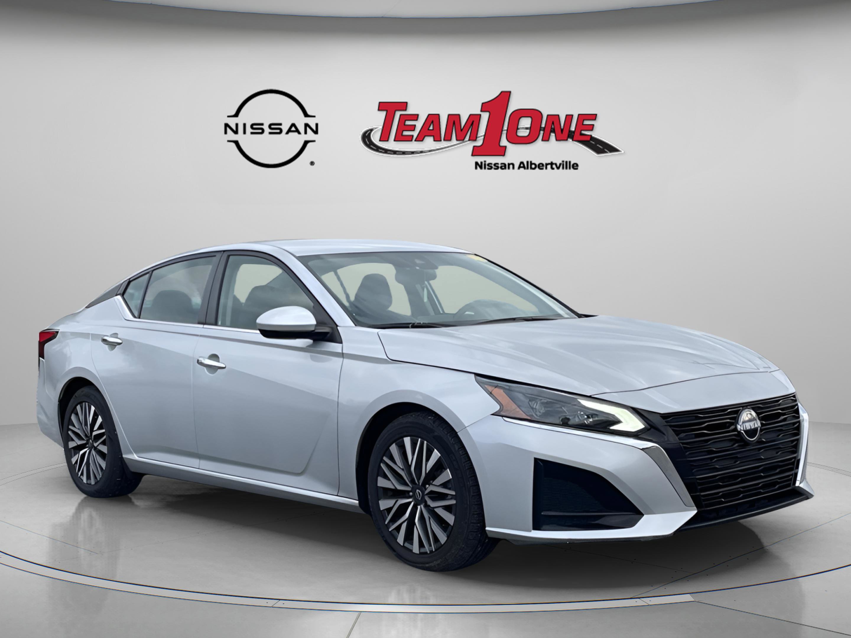 2023 Nissan Altima SV