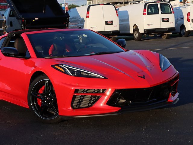 2020 Chevrolet Corvette Stingray 2LT photo 2