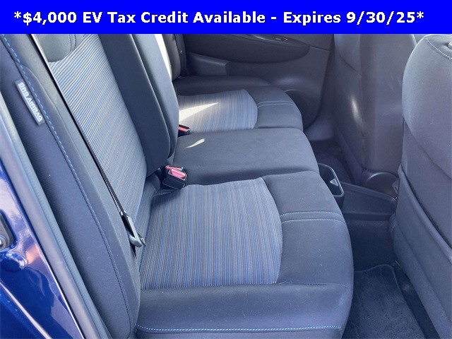 2023 Nissan Leaf S photo 15