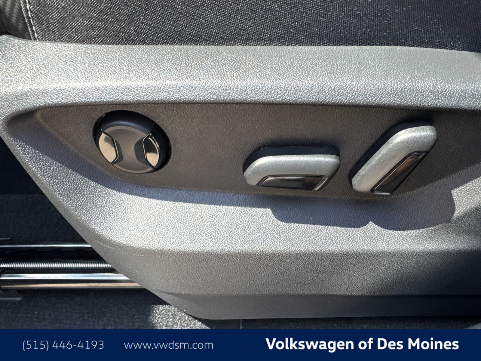 2026 Volkswagen Atlas Cross Sport SE Technology photo 21