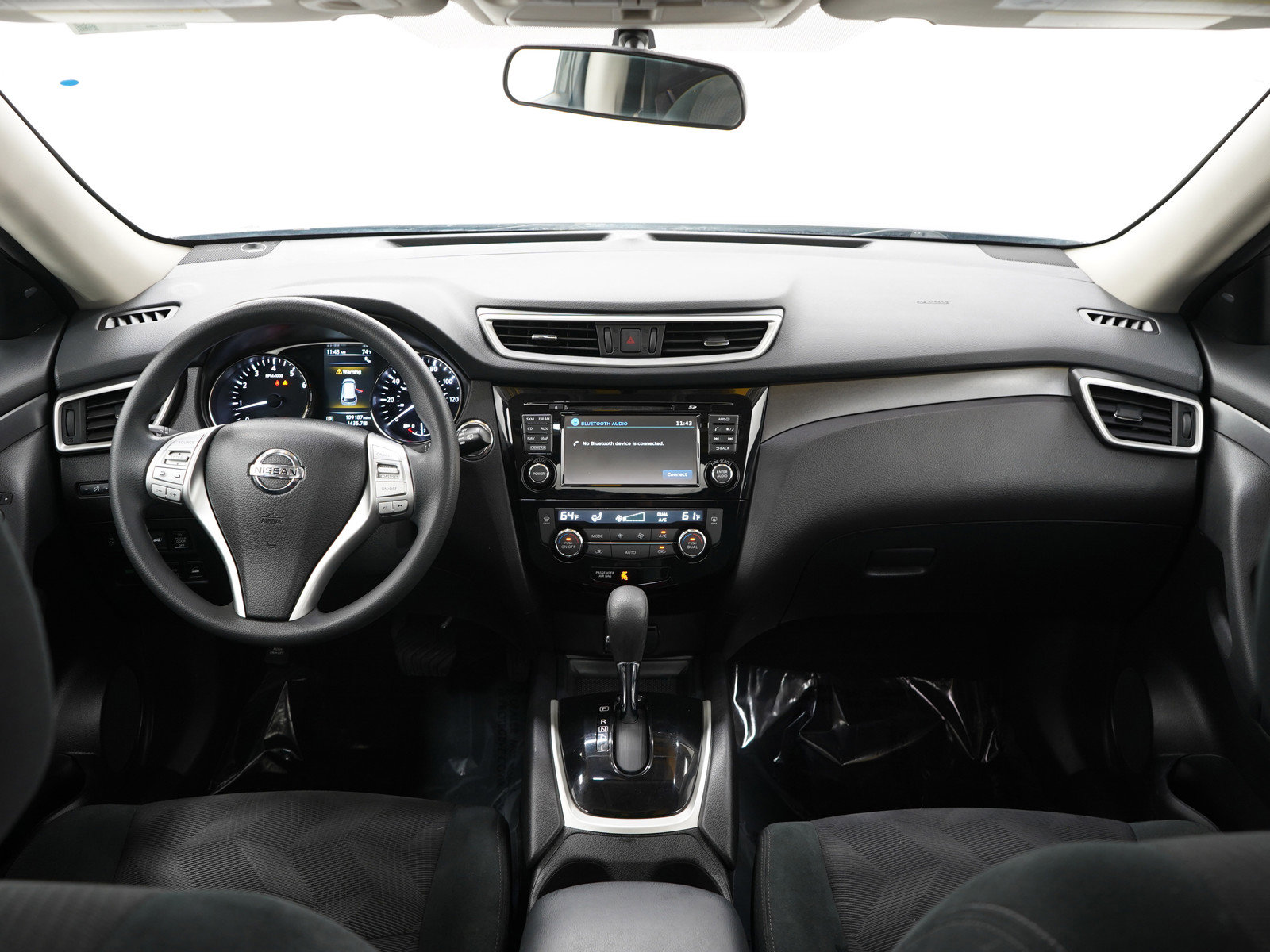2016 Nissan Rogue SV photo 13