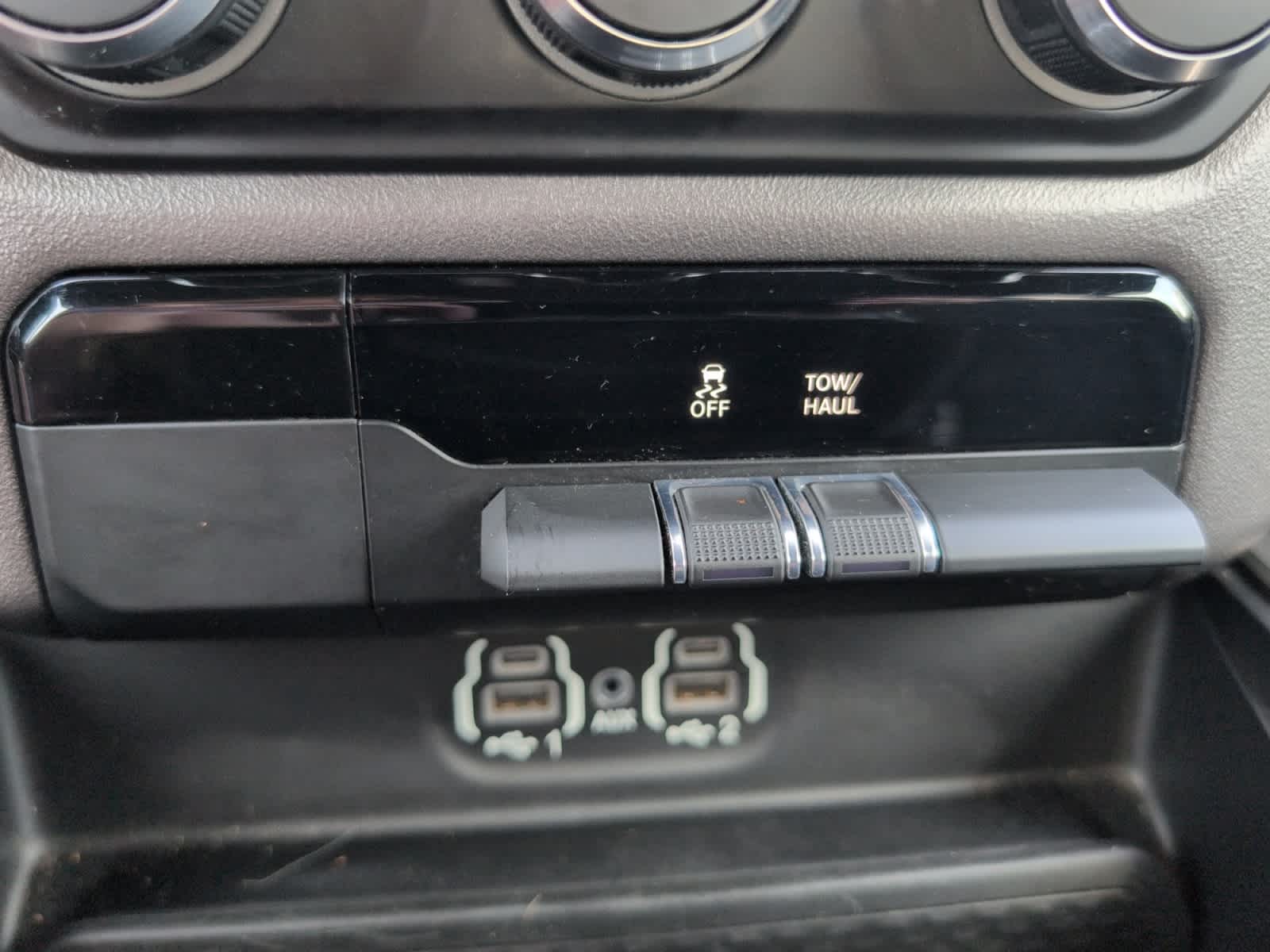 2020 Ram 1500 Rebel photo 23