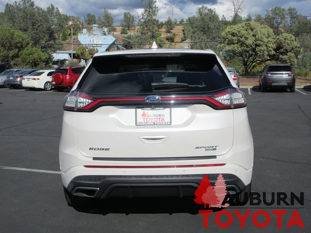 2017 Ford Edge Sport photo 4