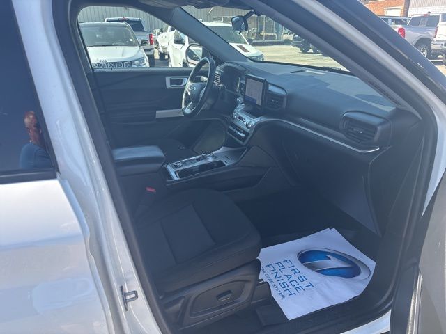 2022 Ford Explorer XLT photo 29