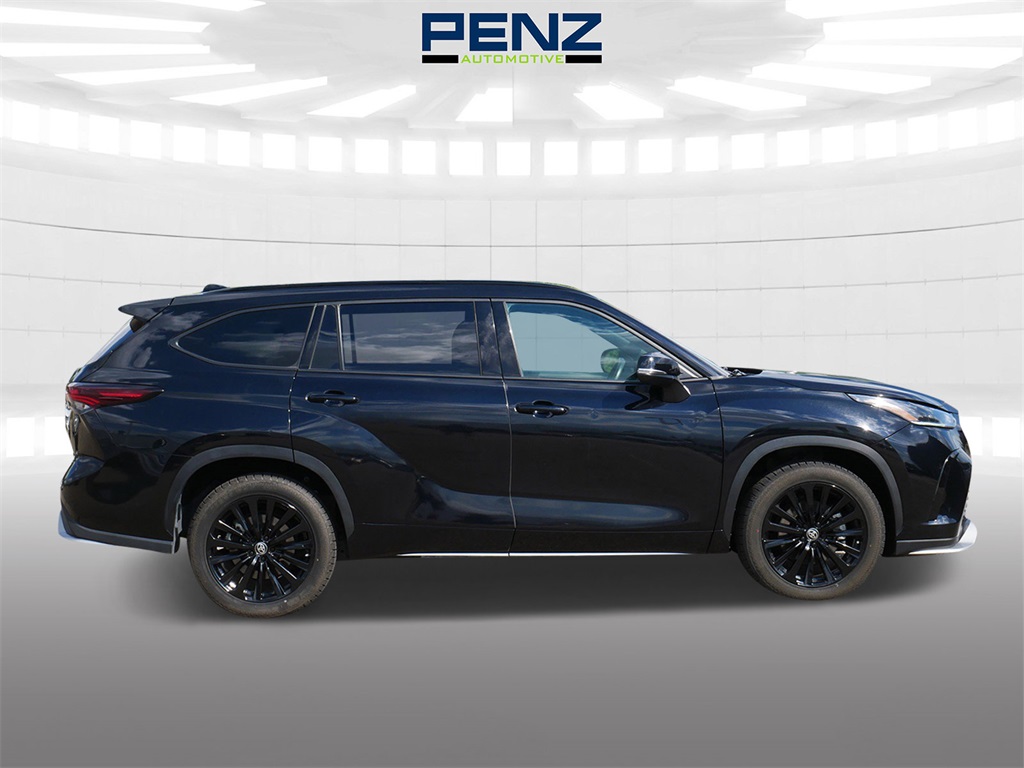 2024 Toyota Highlander XSE photo 8