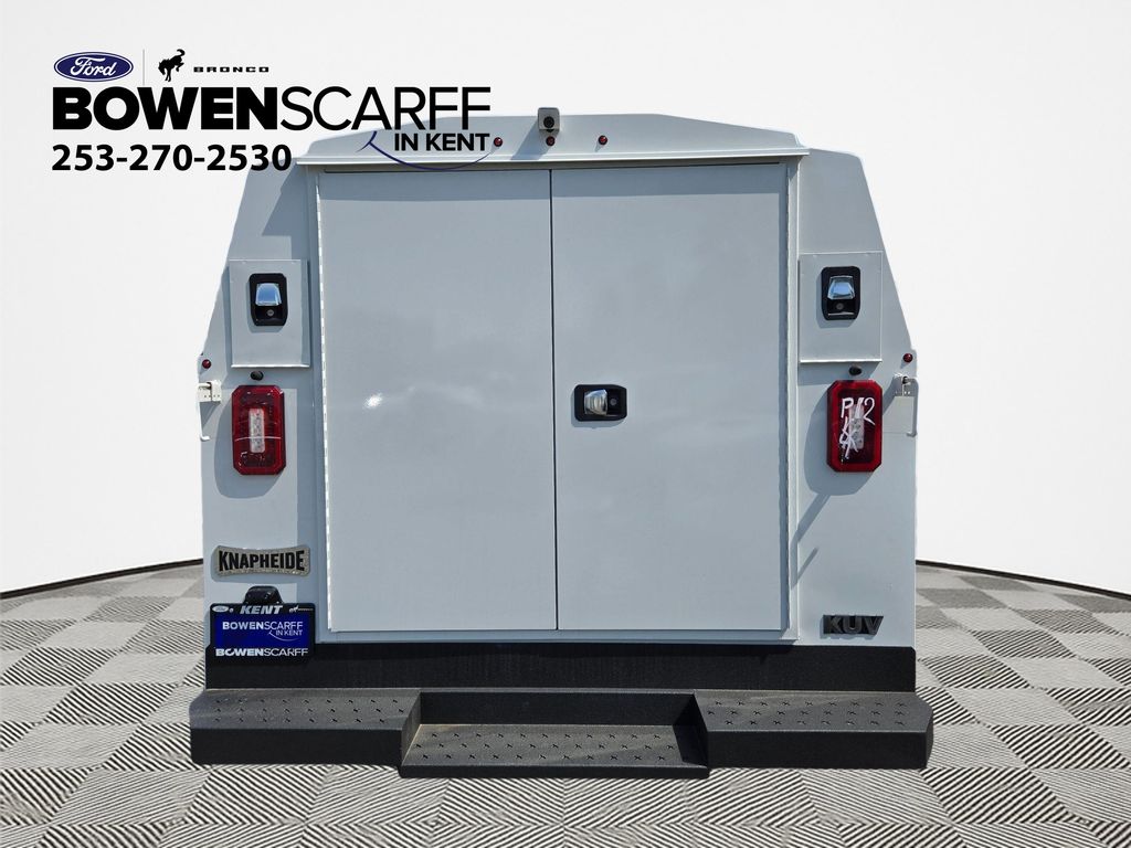 2025 Ford E-350 Base photo 6