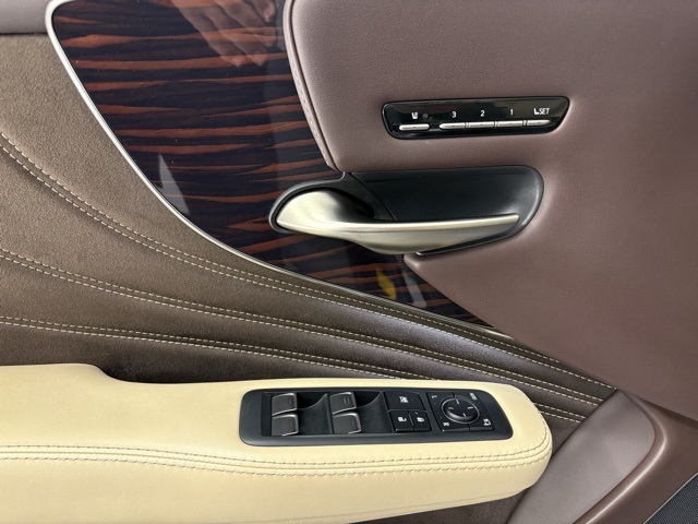 2018 Lexus LS 500 photo 8