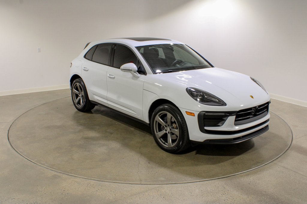 2023 Porsche Macan Base photo 6