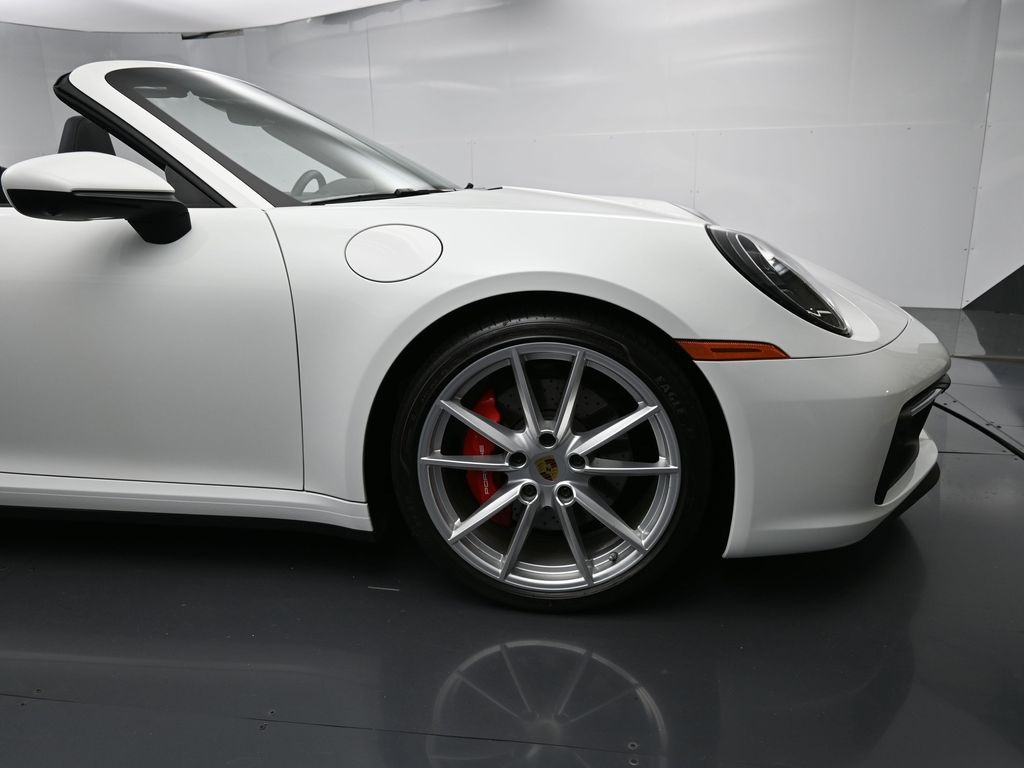 2024 Porsche 911 S photo 16