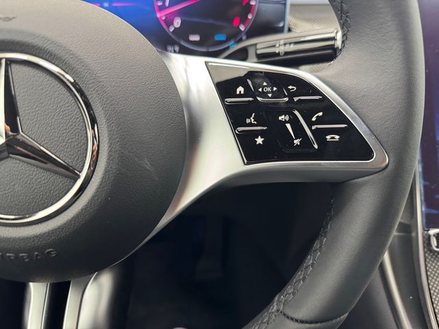 2025 Mercedes Benz GLC 300 photo 21