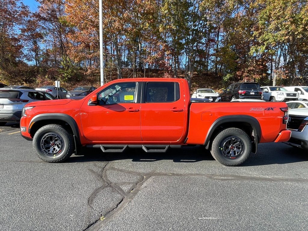 2025 Nissan Frontier Crew Cab PRO-4X photo 2