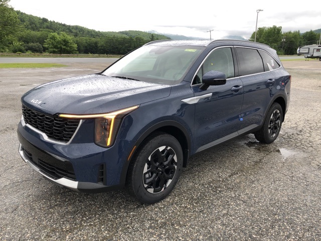 2025 Kia Sorento S photo 4