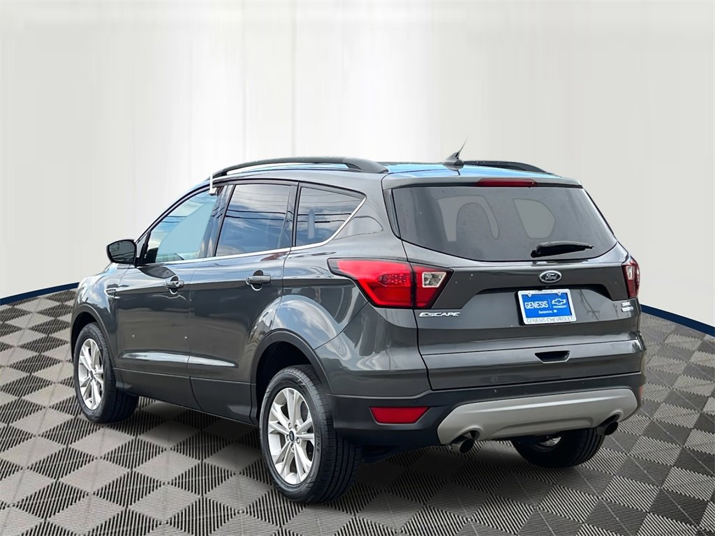 2019 Ford Escape SEL photo 4