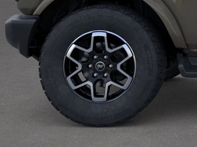 2025 Ford Bronco Outer Banks photo 16