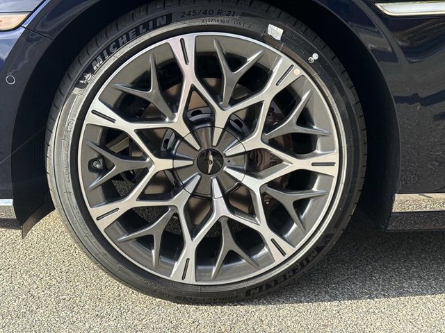 2026 Genesis G90 3.5T E-Supercharger photo 9