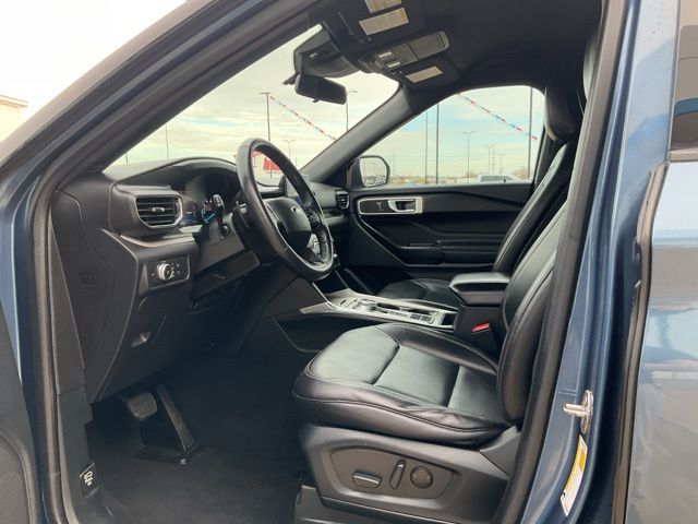 Used 2020 Ford Explorer XLT with VIN 1FMSK7DH3LGB81632 for sale in Hutchinson, KS