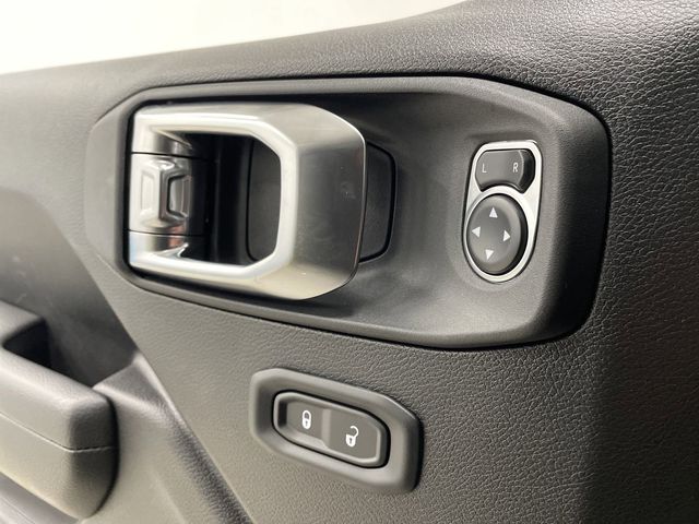 2025 Jeep Gladiator Sport S photo 27