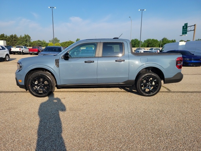 2025 Ford Maverick XLT photo 2