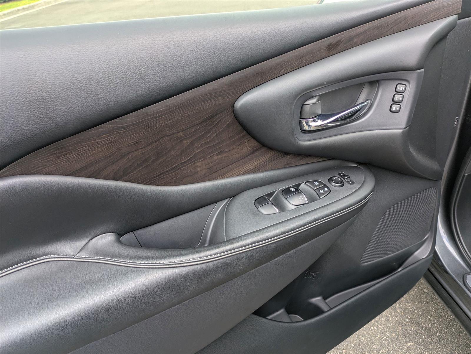 2020 Nissan Murano Platinum photo 11