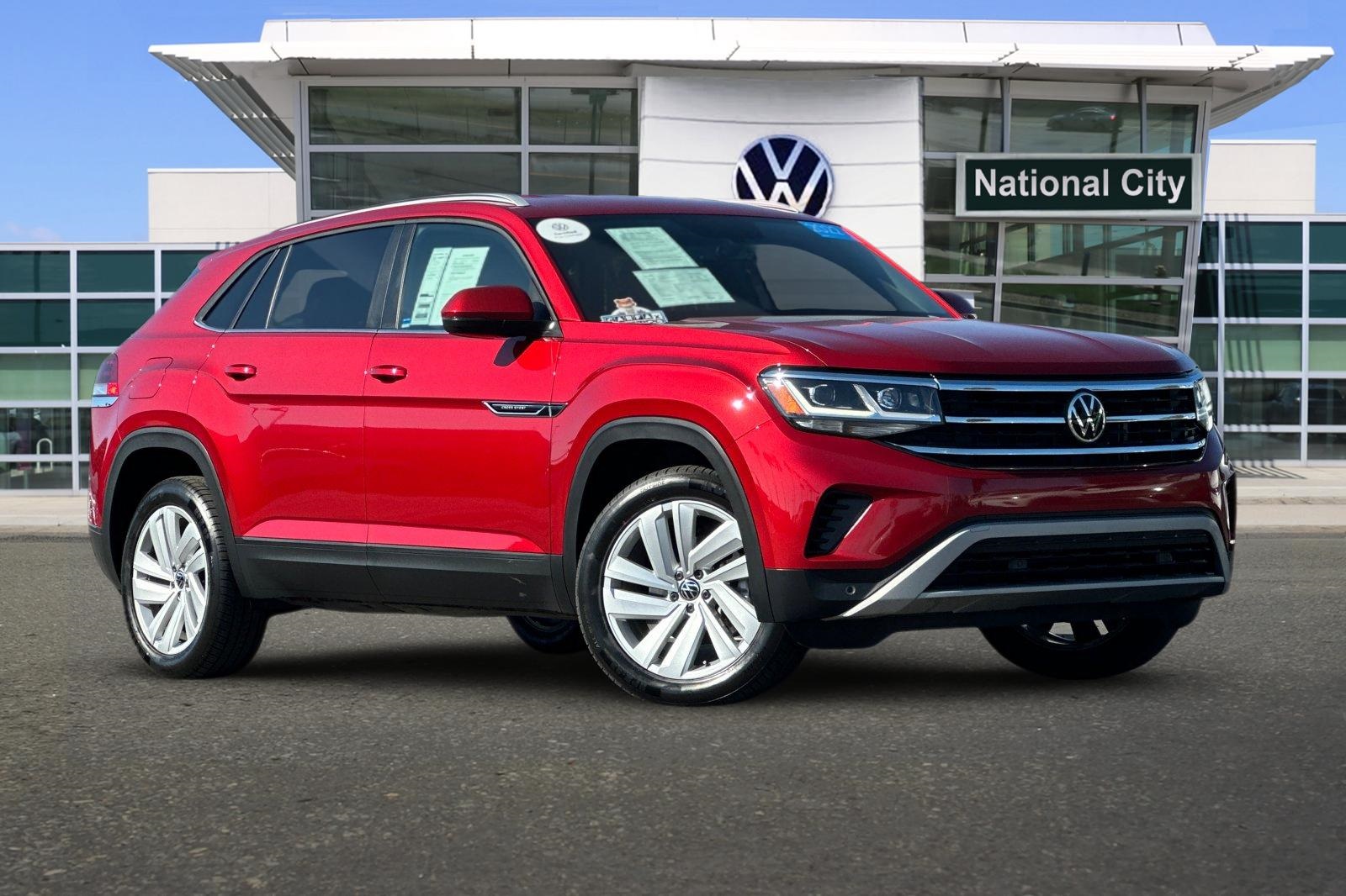 2022 Volkswagen Atlas Cross Sport V6 SE Technology photo 2