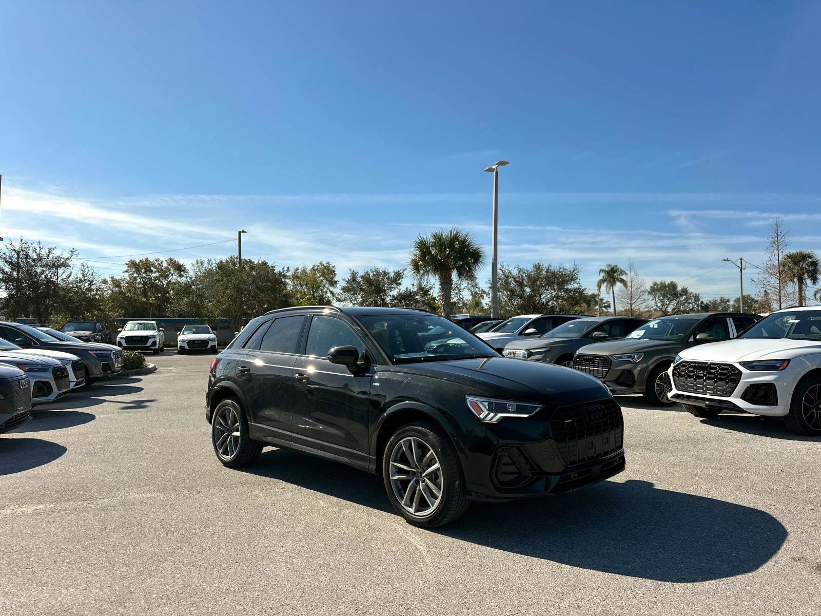 2025 Audi Q3 Premium S line photo 2