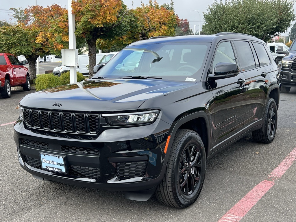 2025 Jeep Grand Cherokee Altitude X photo 3