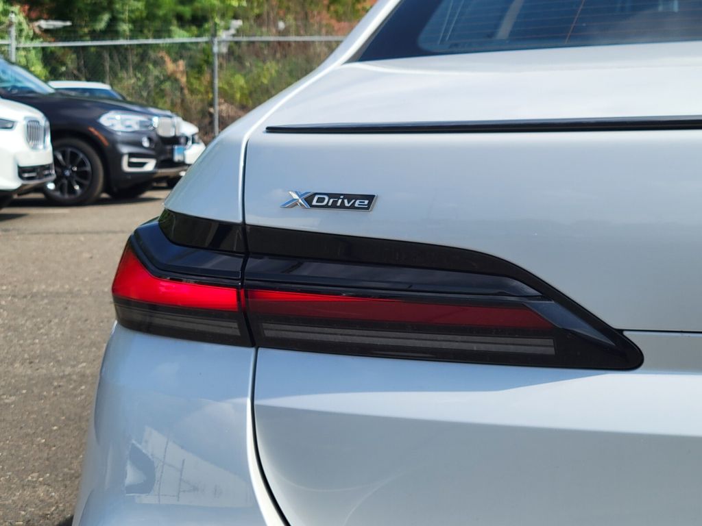 2025 Bmw 760i 760i xDrive photo 9