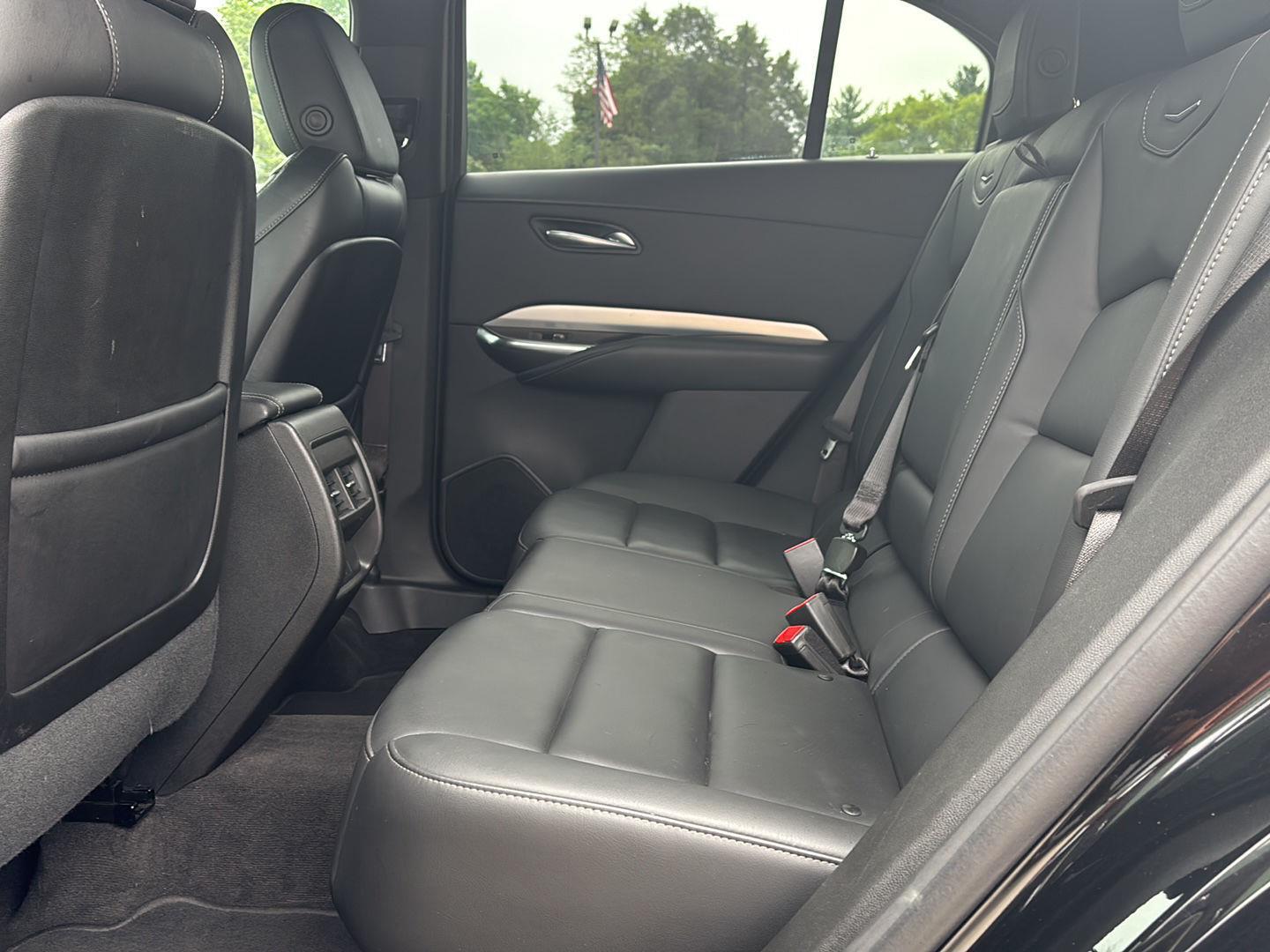 2022 Cadillac XT4 Premium Luxury photo 9