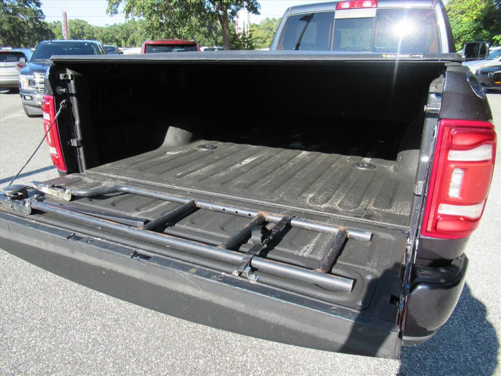 2021 Ram 3500 Laramie photo 9