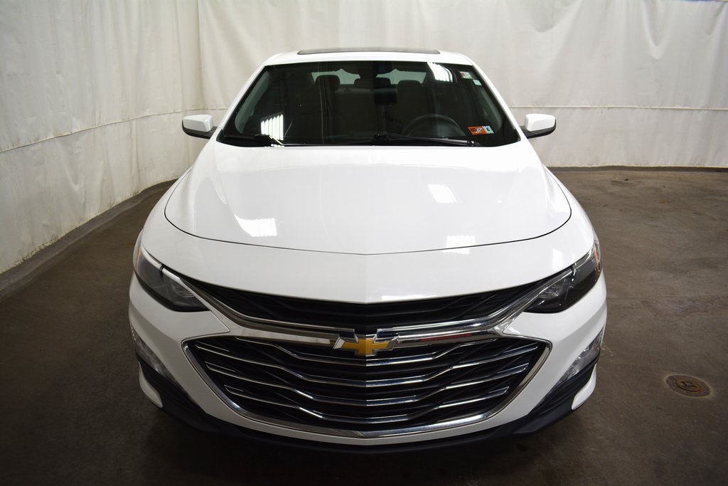 2021 Chevrolet Malibu 1LT photo 2