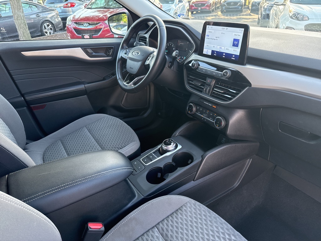 2022 Ford Escape SE photo 28