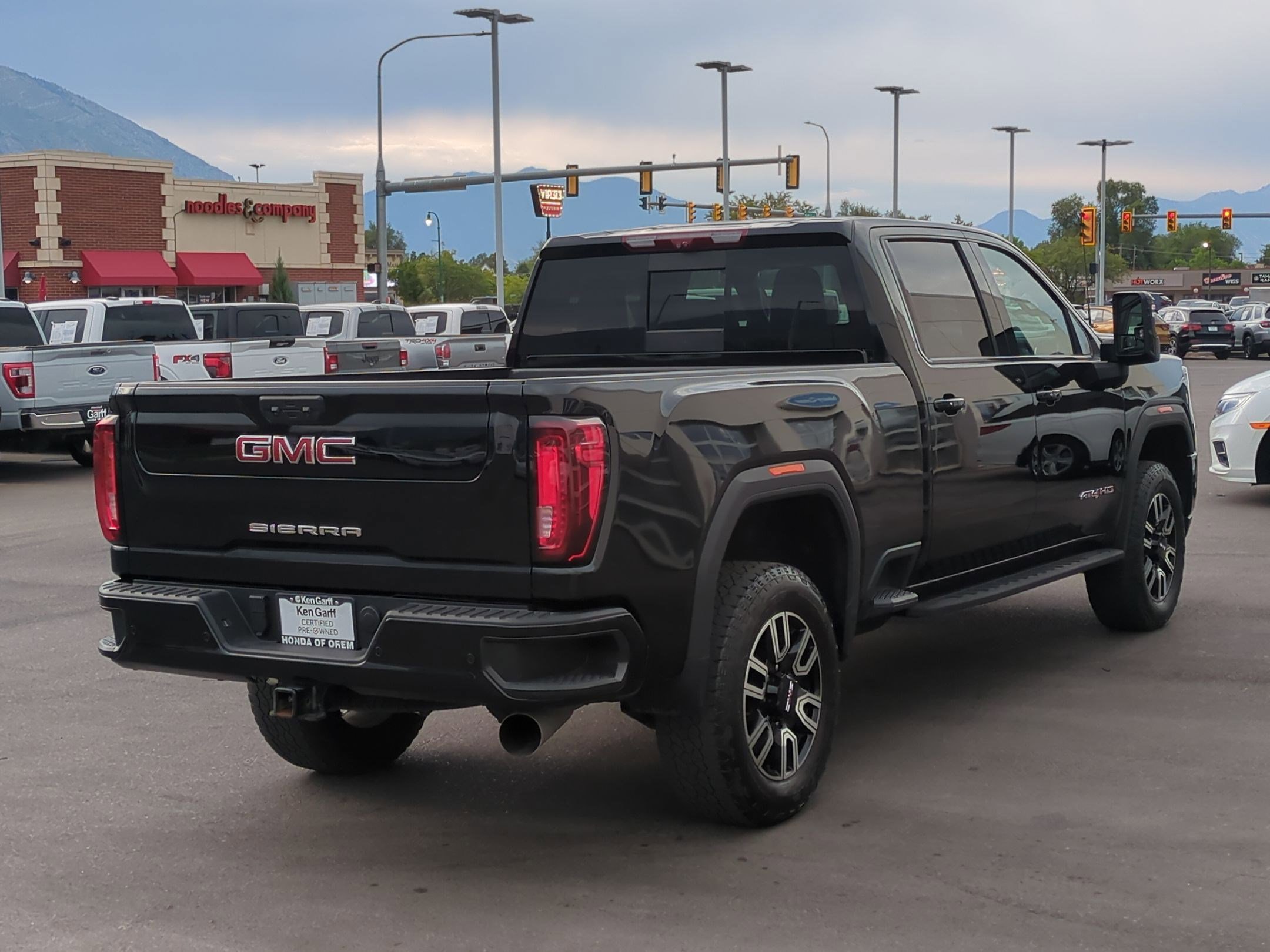 2022 Gmc Sierra HD AT4 photo 3