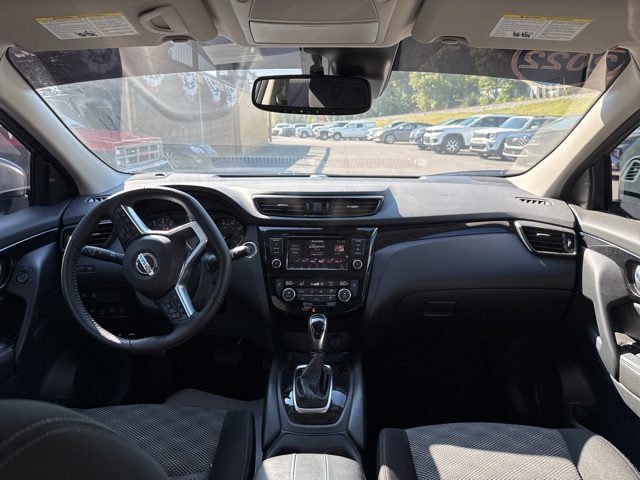 2022 Nissan Rogue Sport SV photo 13