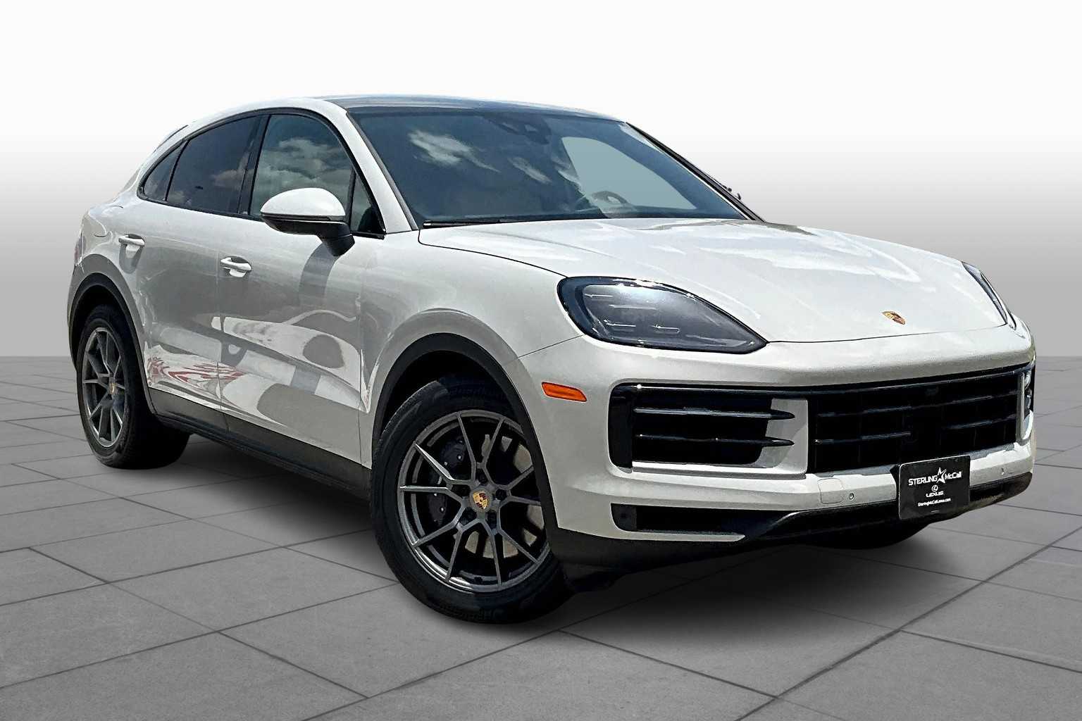 2024 Porsche Cayenne Coupe photo 3