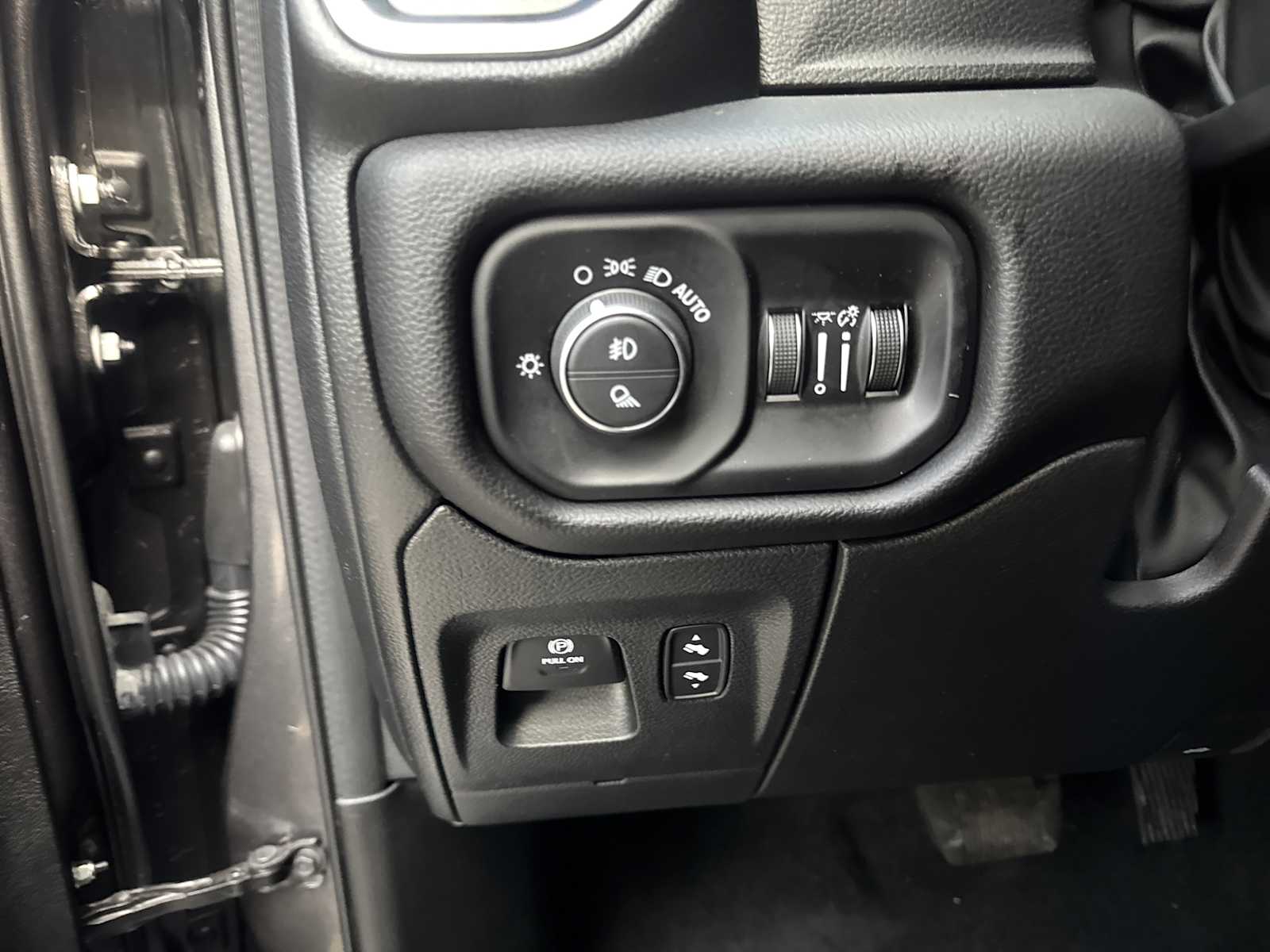 2023 Ram 1500 Laramie photo 15