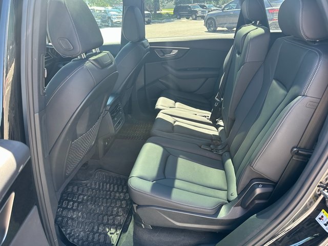2025 Audi Q7 45 Premium Plus photo 4