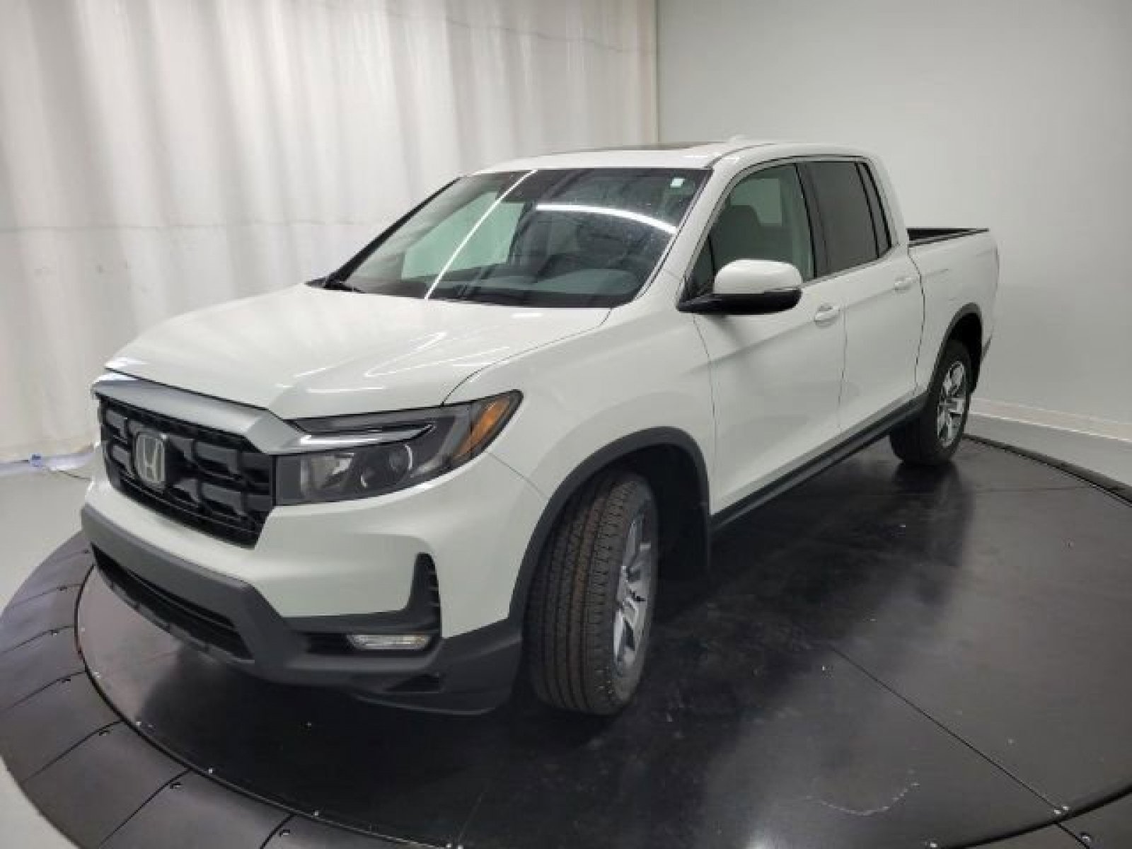 2025 Honda Ridgeline RTL photo 3